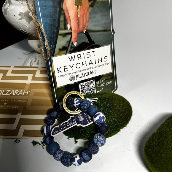 Wrist Keychain - Picture 2 of 3